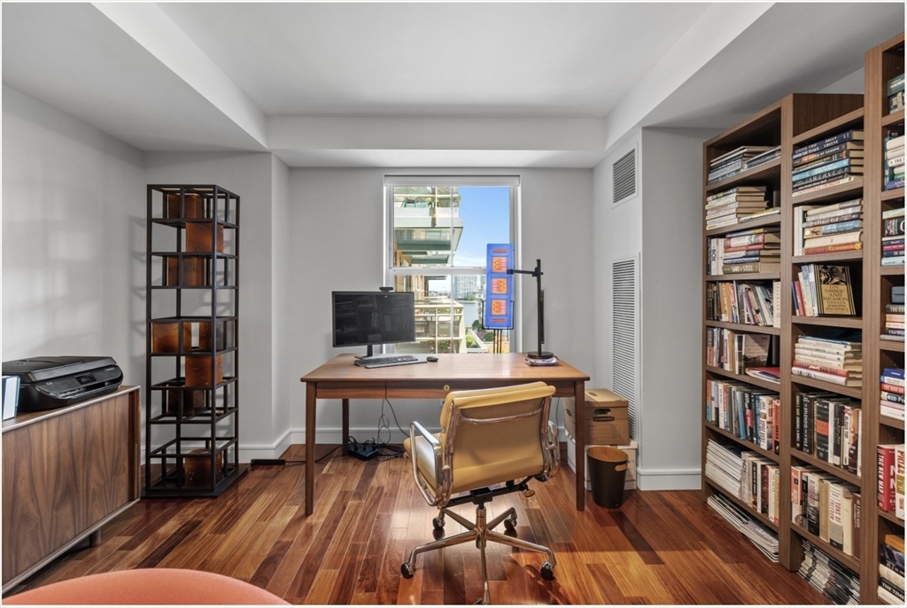 2 Battery Wharf, Waterfront