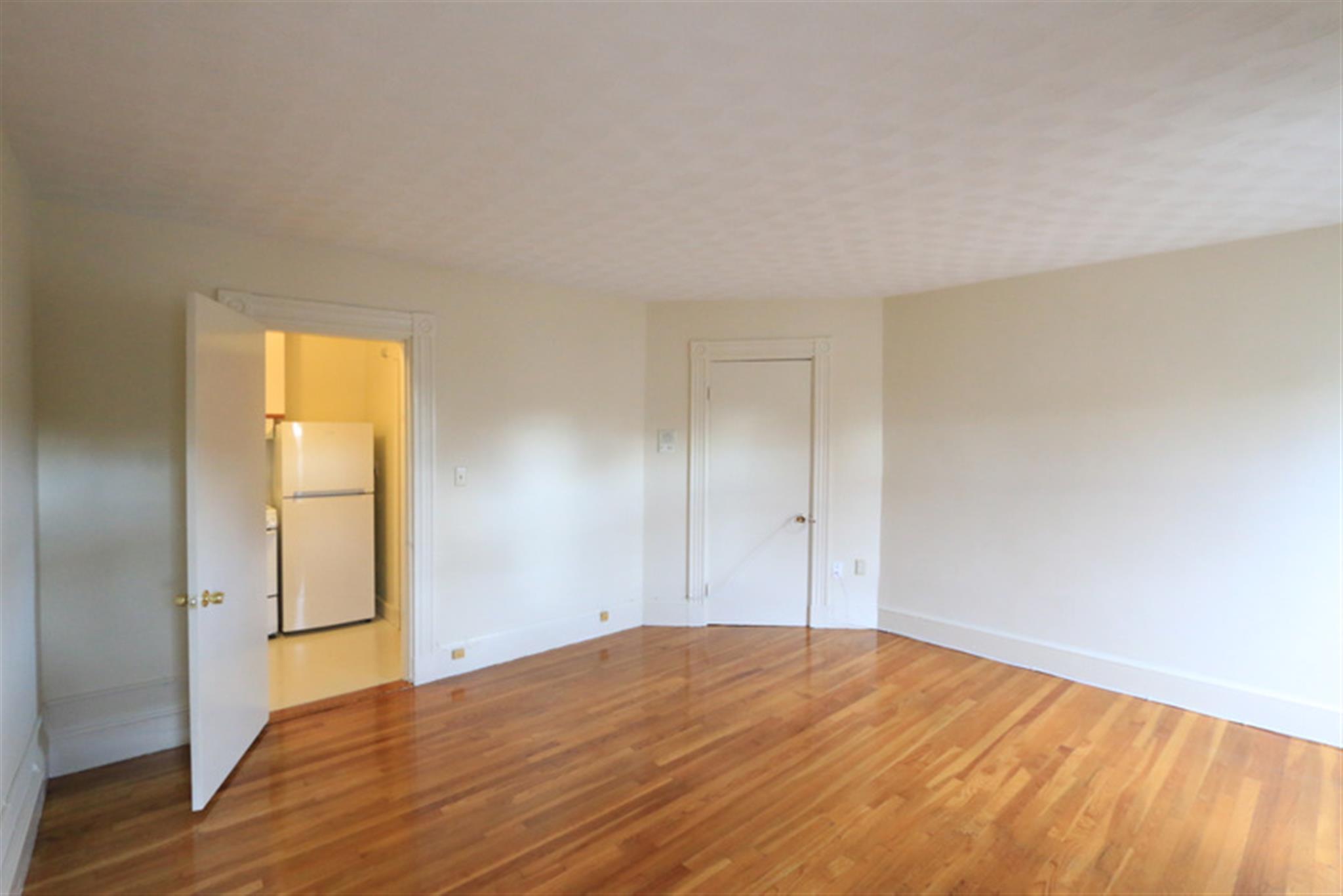 195 Concord Ave, Neighborhood Nine