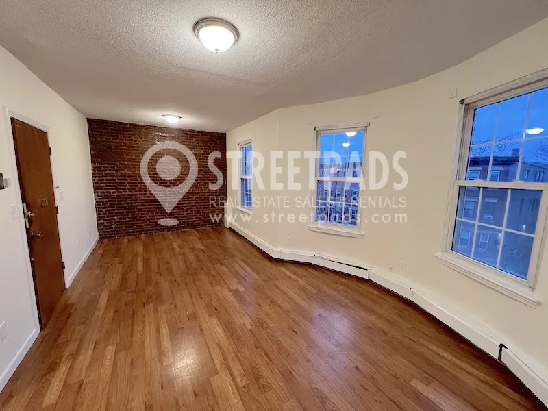 46 South Huntington Ave, Mission Hill