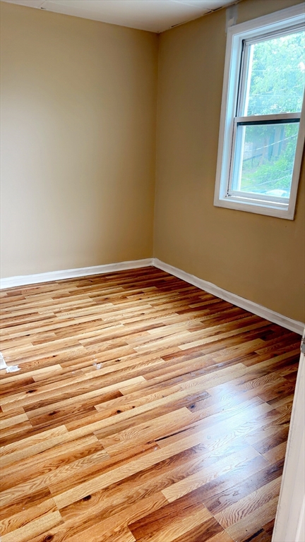 118 Maple St, Fall River