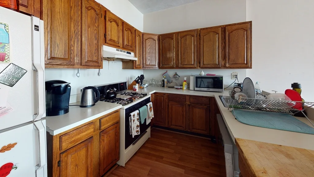 18 South Huntington Ave, Jamaica Plain