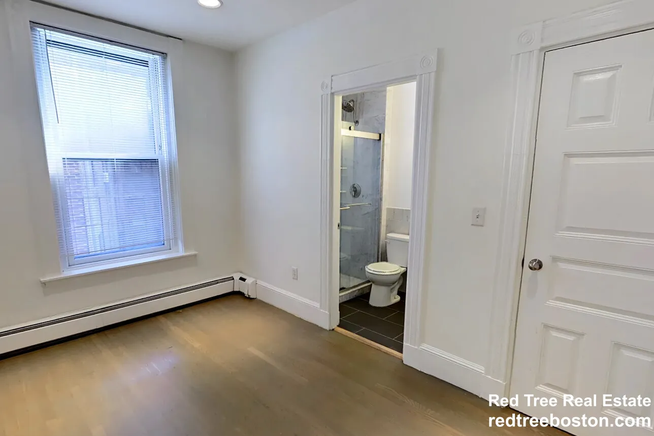 51 Massachusetts Ave, Back Bay