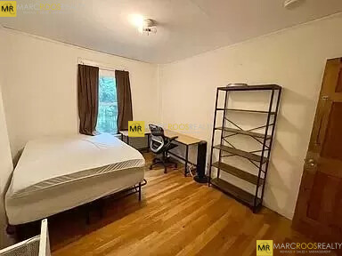 688 Parker St, Mission Hill