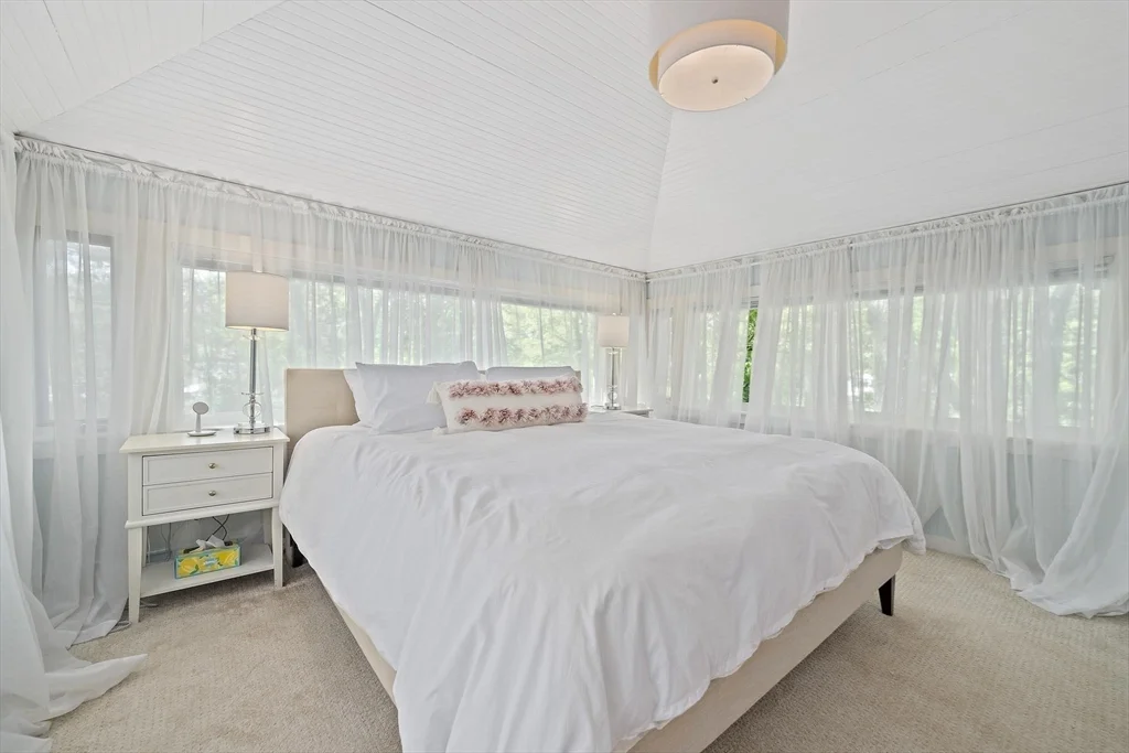 19 Ridge Rd, Newton