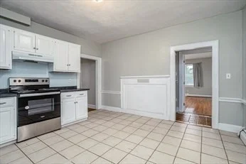 901 Main St, Leominster