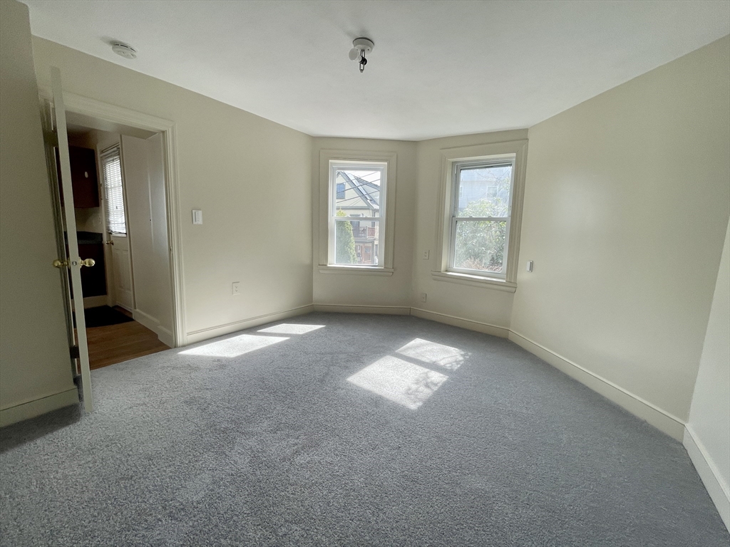 25 Oakland St, Newton