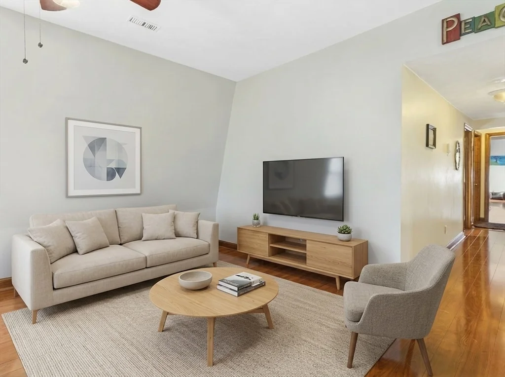 14 Arlington St, East Somerville