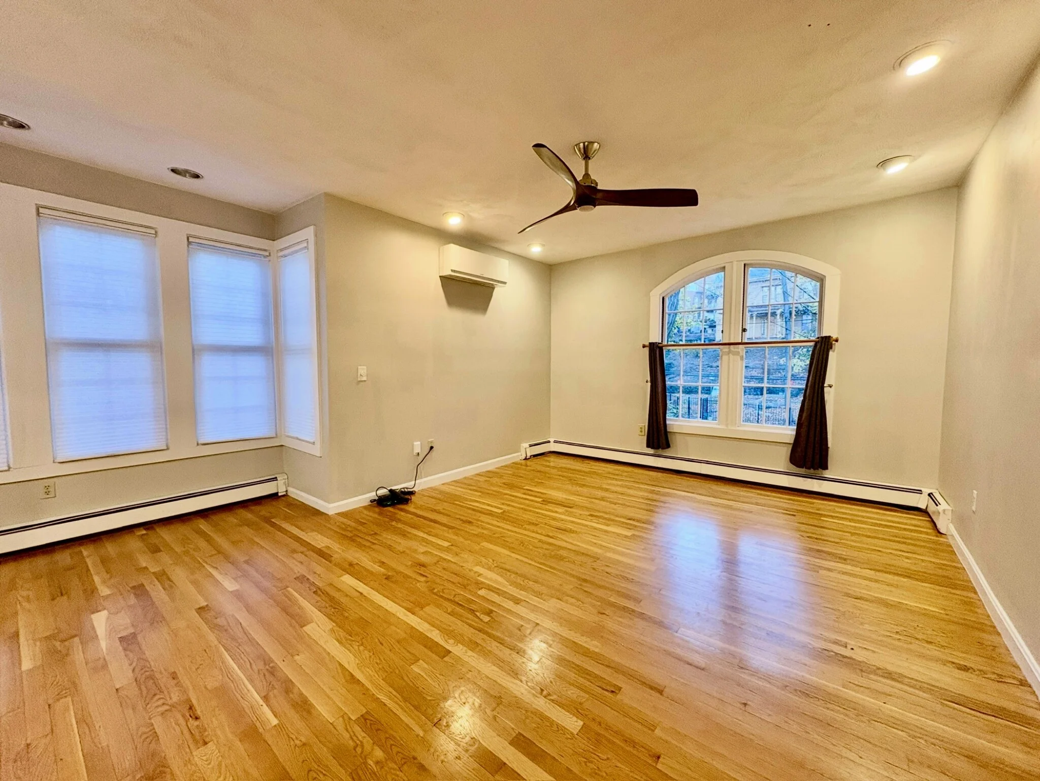 120 Highland St, Roxbury