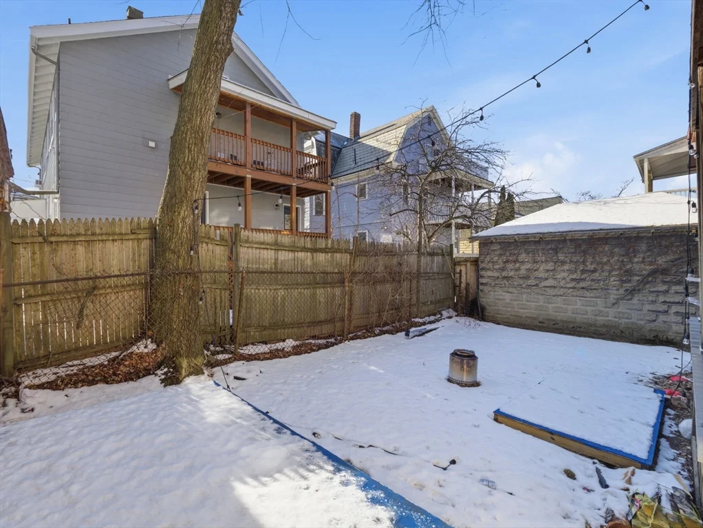 28 Sunset Rd, West Somerville