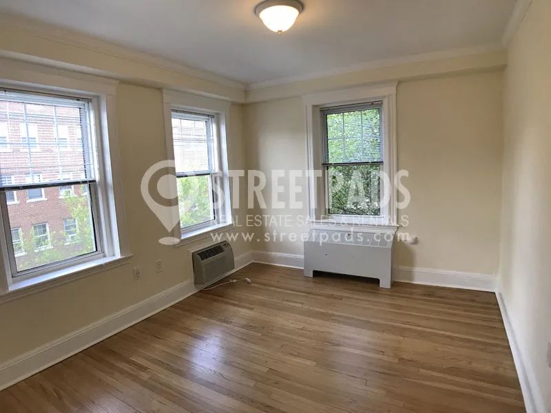 26 Chauncy St, Neighborhood Nine