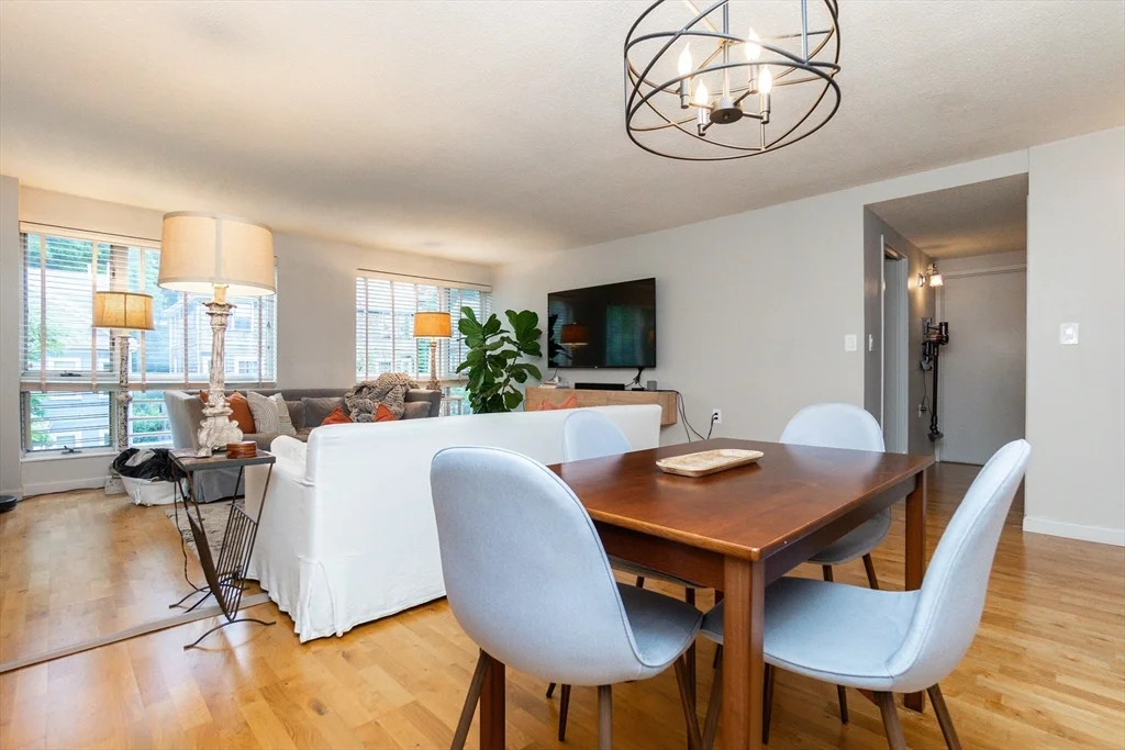 66 Winchester St, Coolidge Corner