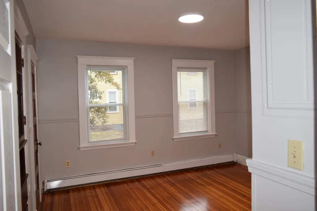 12 Arthur Ave, Quincy