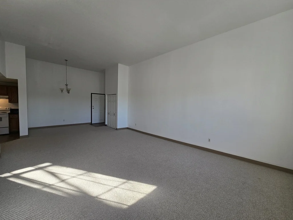 130 Beach St, Quincy