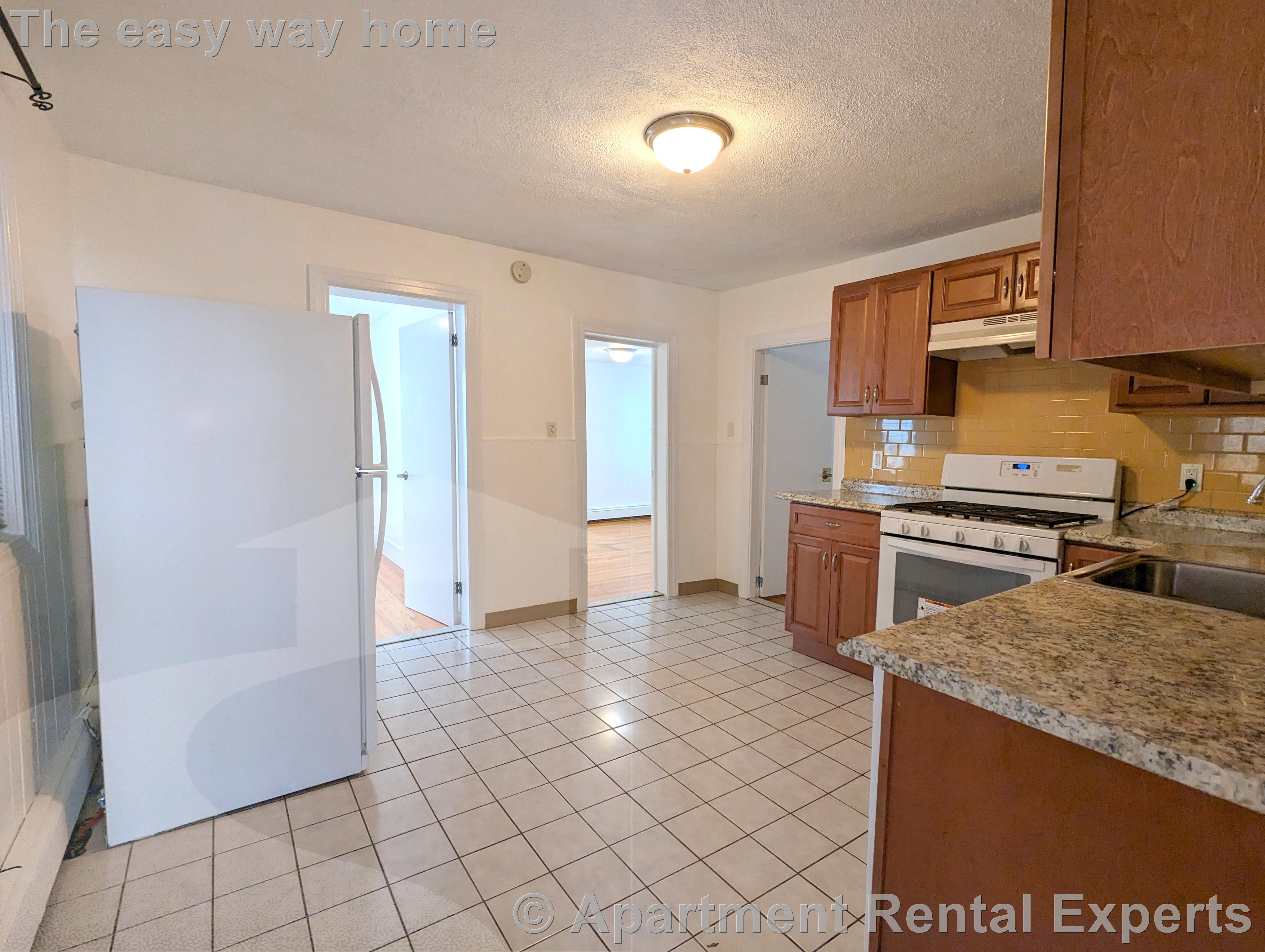 322 Lowell St, Magoun Square