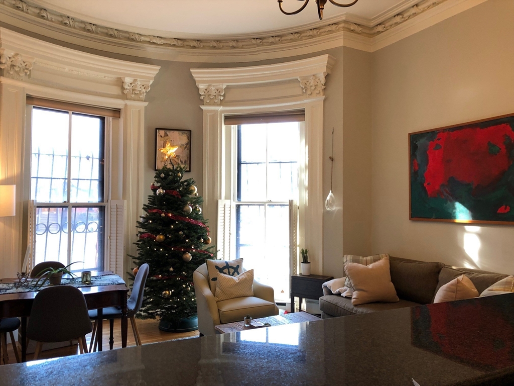 562 Massachussetts Ave, South End