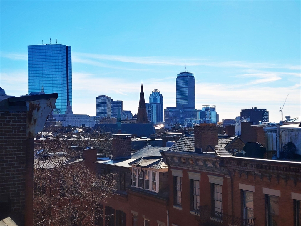 61 West Cedar St, Beacon Hill