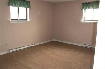 71 E Nicholas Rd, Framingham