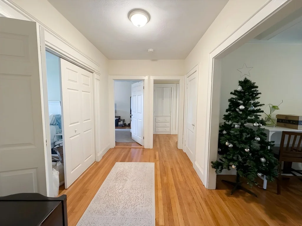 1472 Commonwealth Ave, Brighton