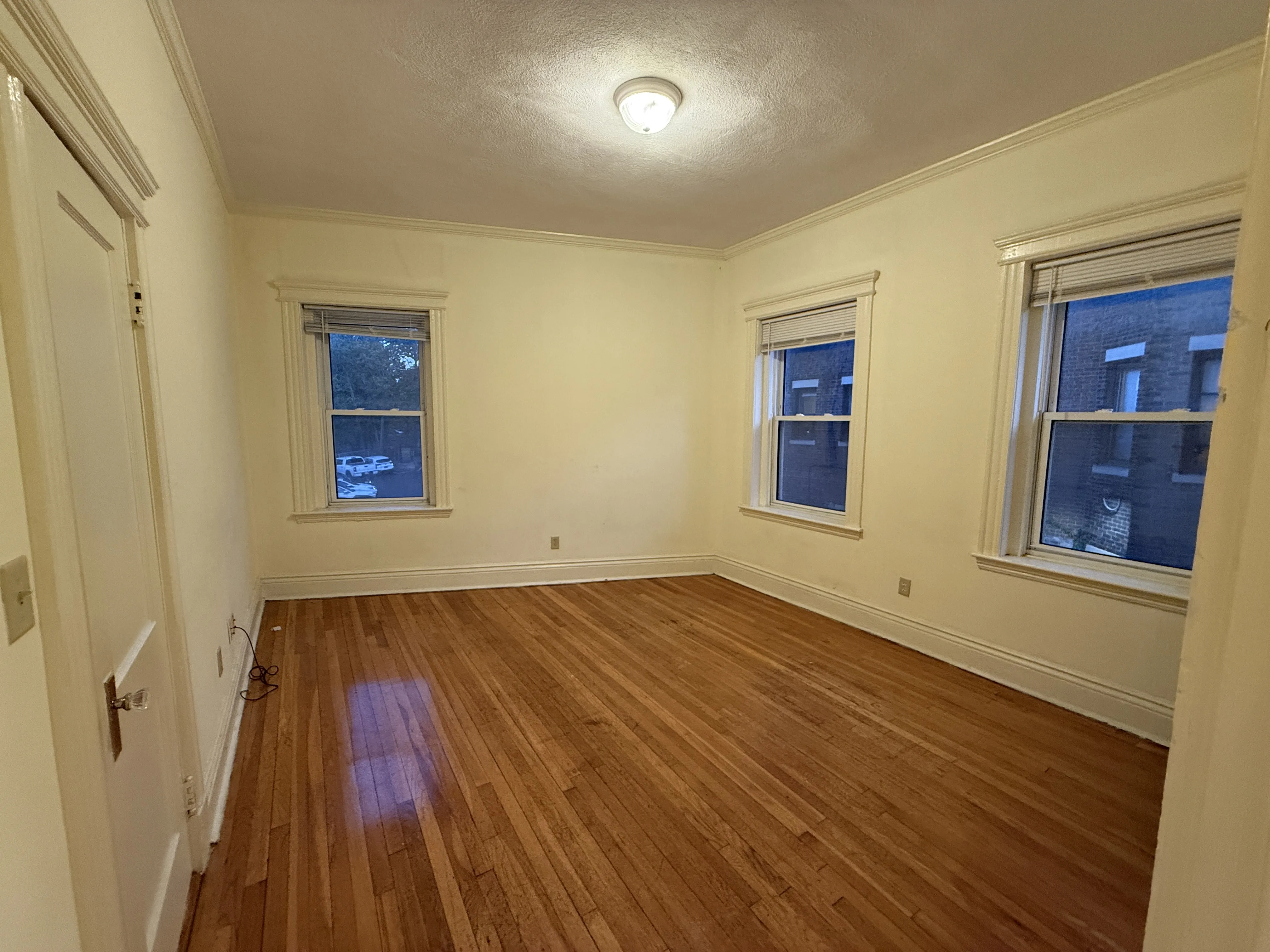 106 Queensberry St, Fenway