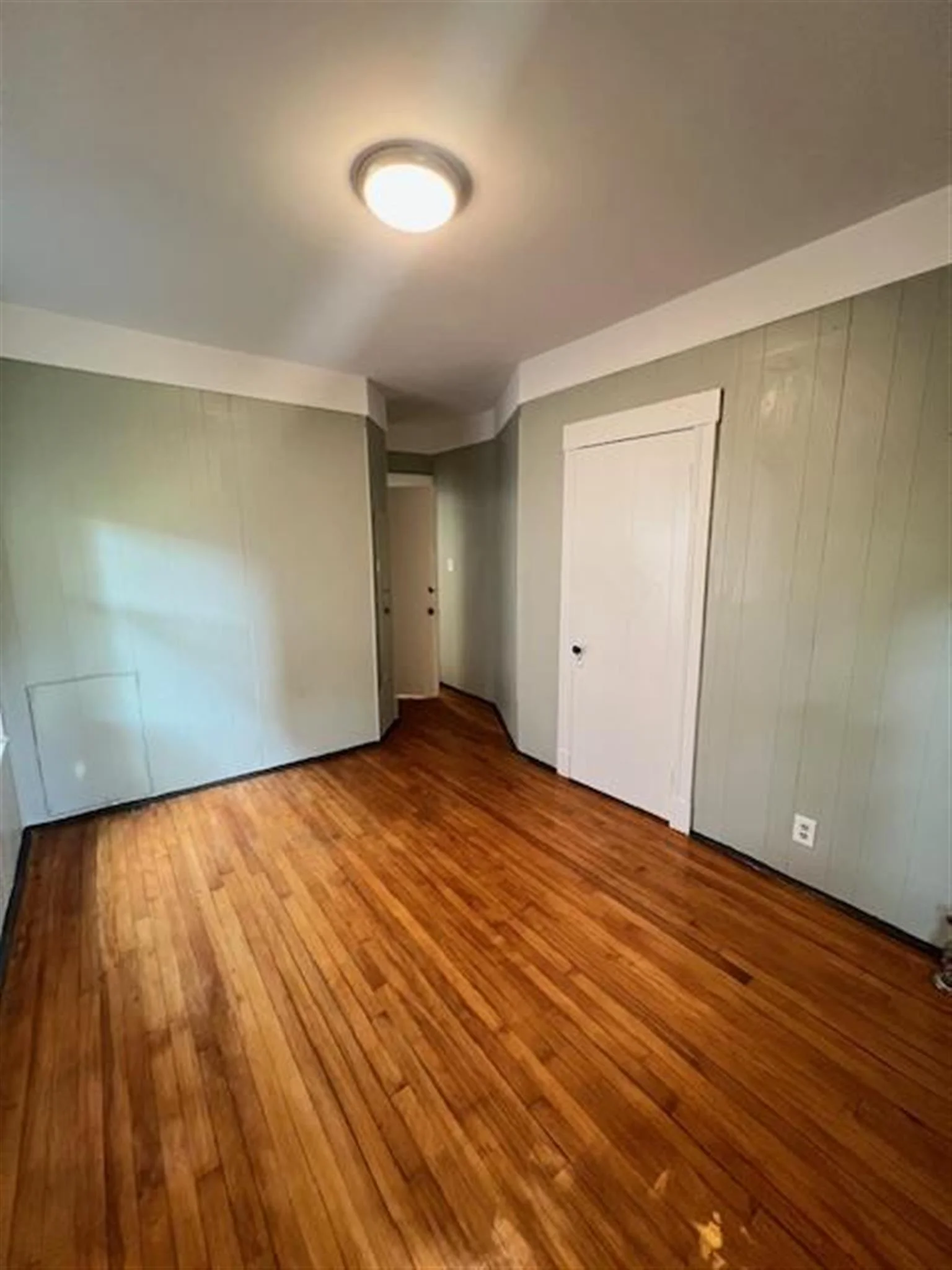 12 Quincy St, Medford