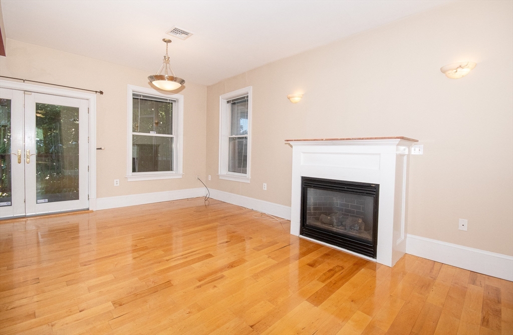 714 East 4th St, South Boston