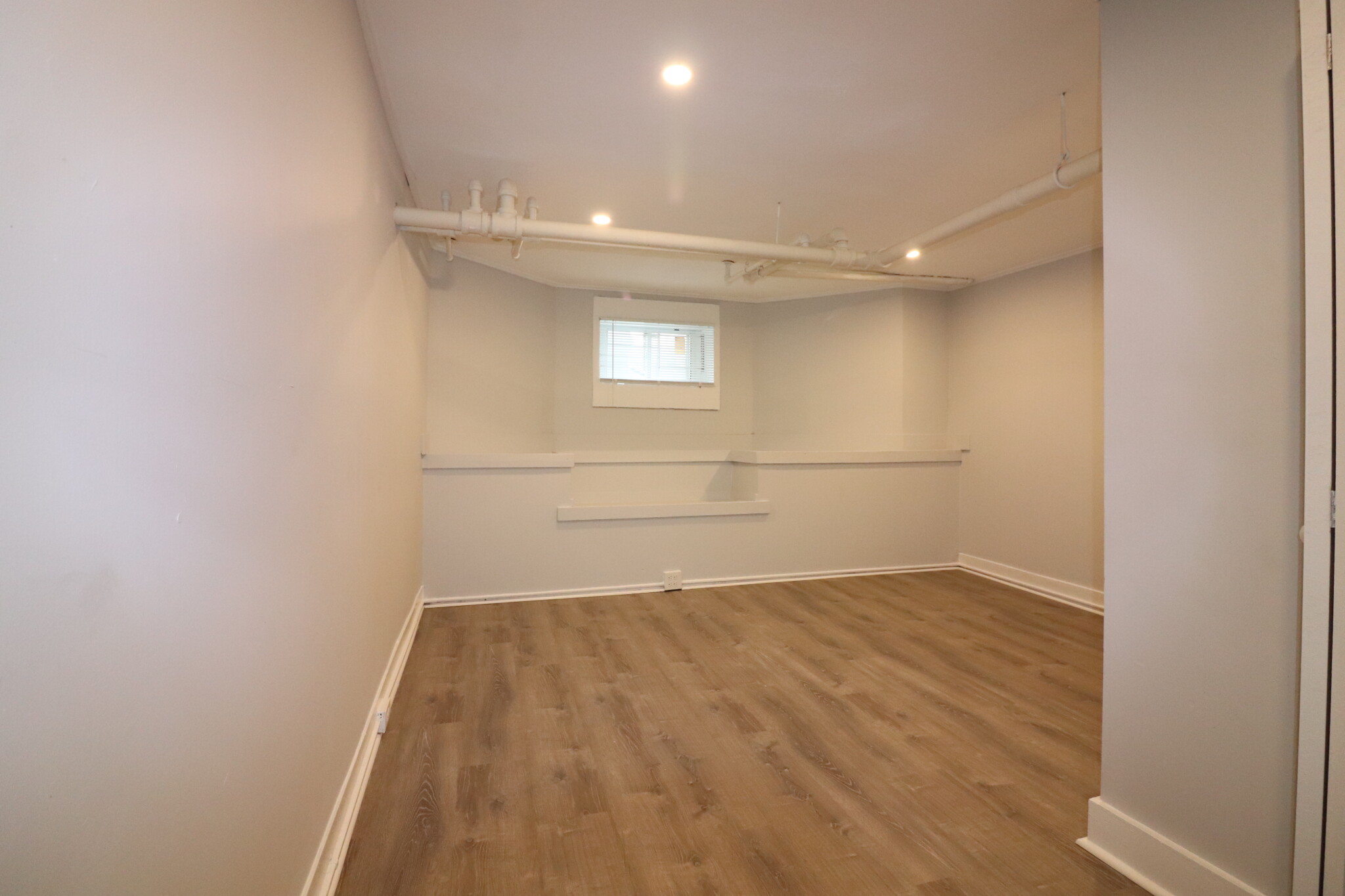 1504 Commonwealth Ave, Brighton