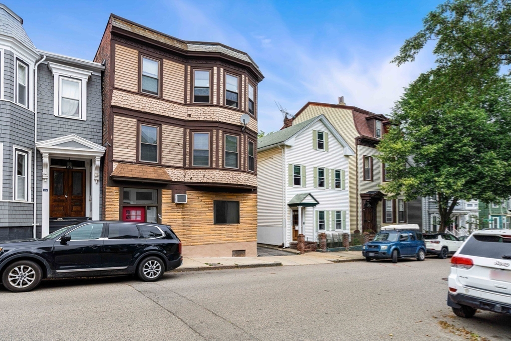 526 E 5th St, South Boston