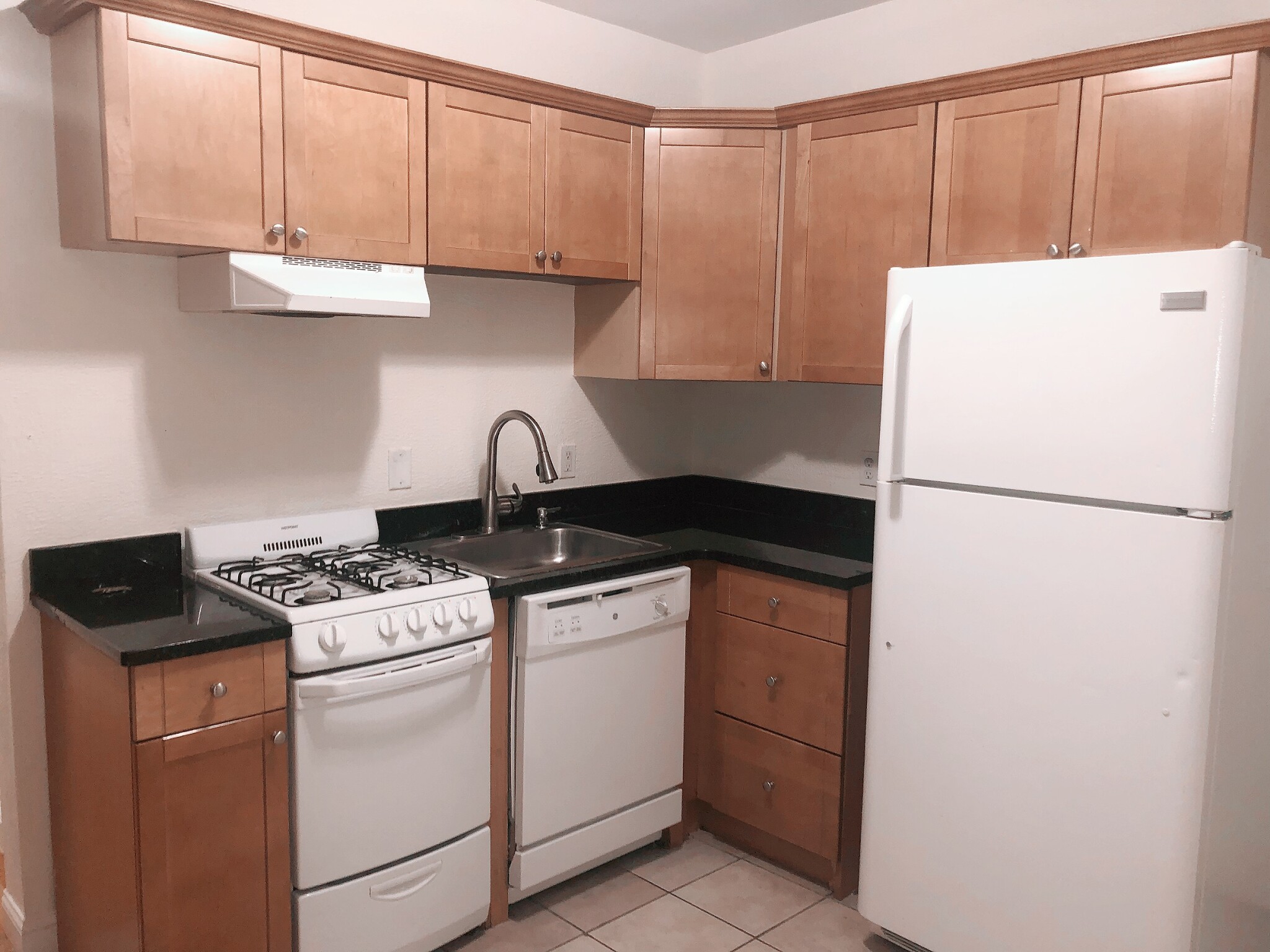 6 Alberta Ter, North Cambridge