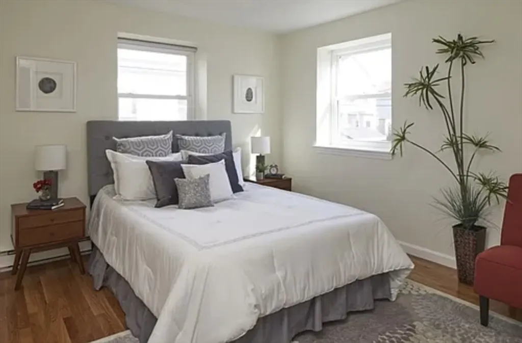 104 Trowbridge St, Mid-Cambridge