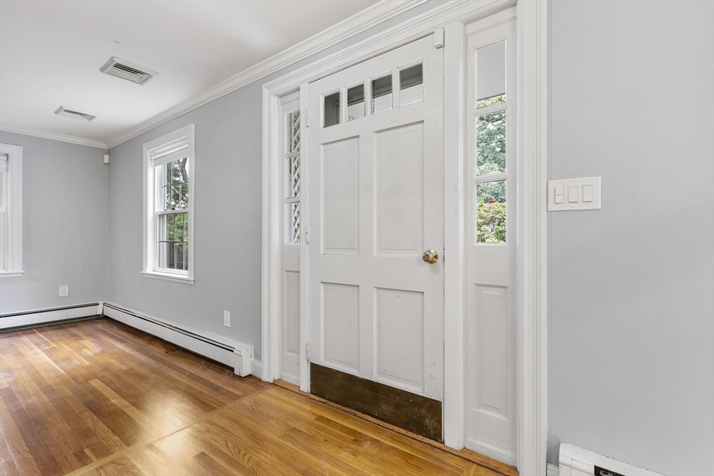 1 Martin Rd, Wellesley