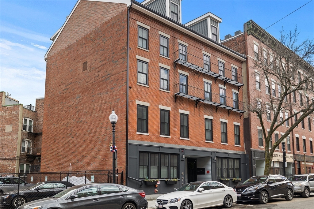 477 Hanover St, North End