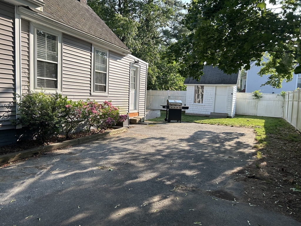 61 Stetson St, Whitman