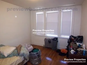 1638 Commonwealth Ave, Brighton