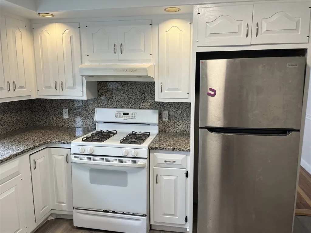 744 Boylston St, Back Bay