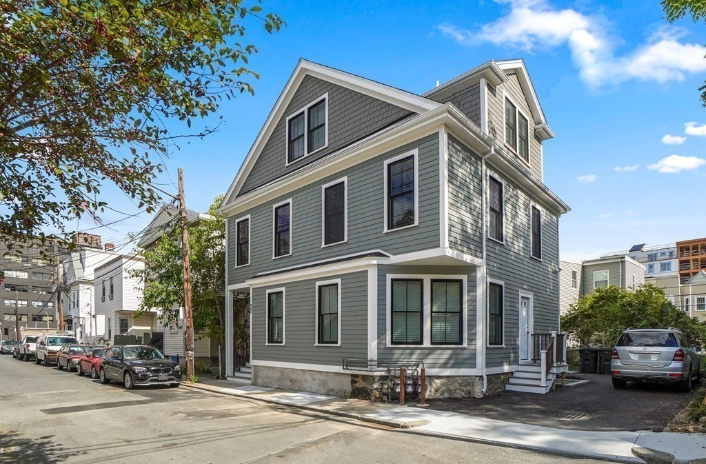 32 Blaine St, Allston