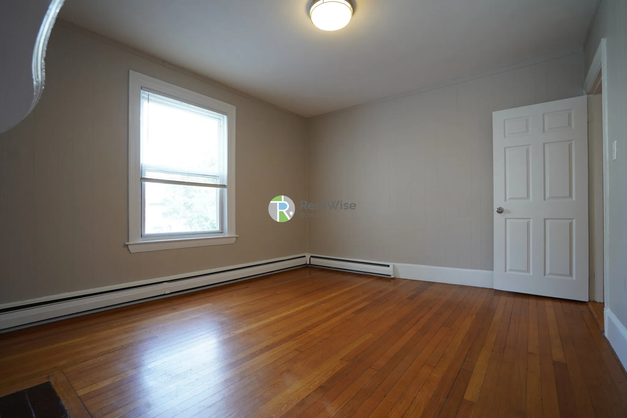 4 Ashford Ct, Allston