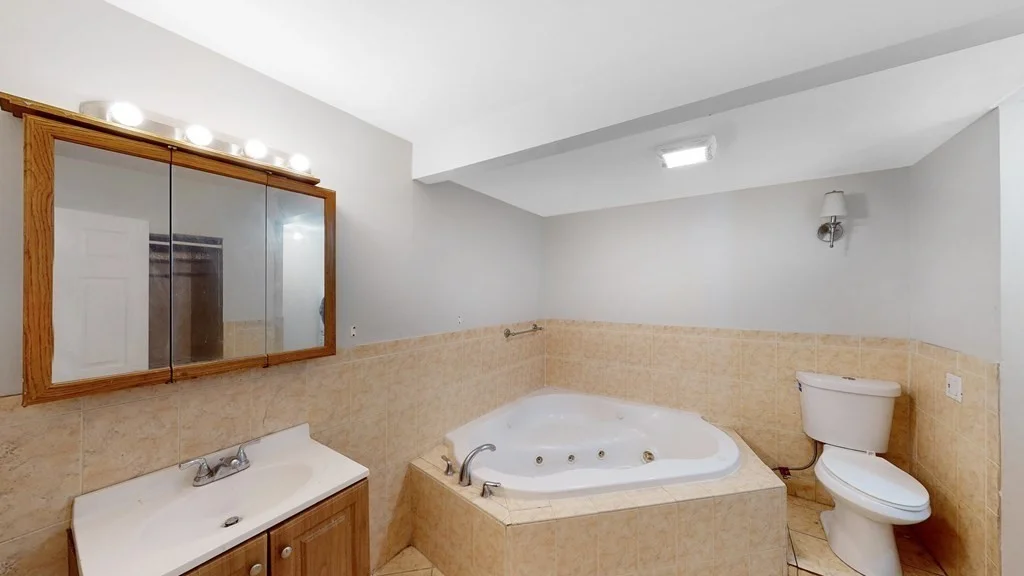2 Moreland St, Roxbury