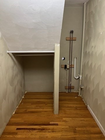 68 Kenmere Rd, Medford