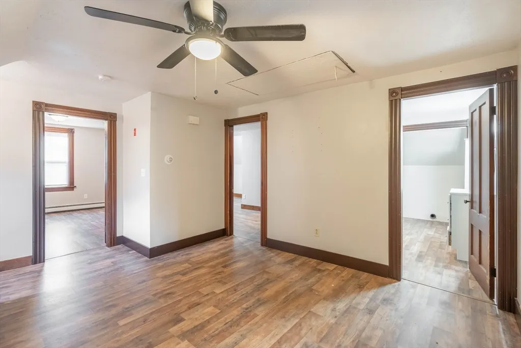 85 East Main St, West Brookfield