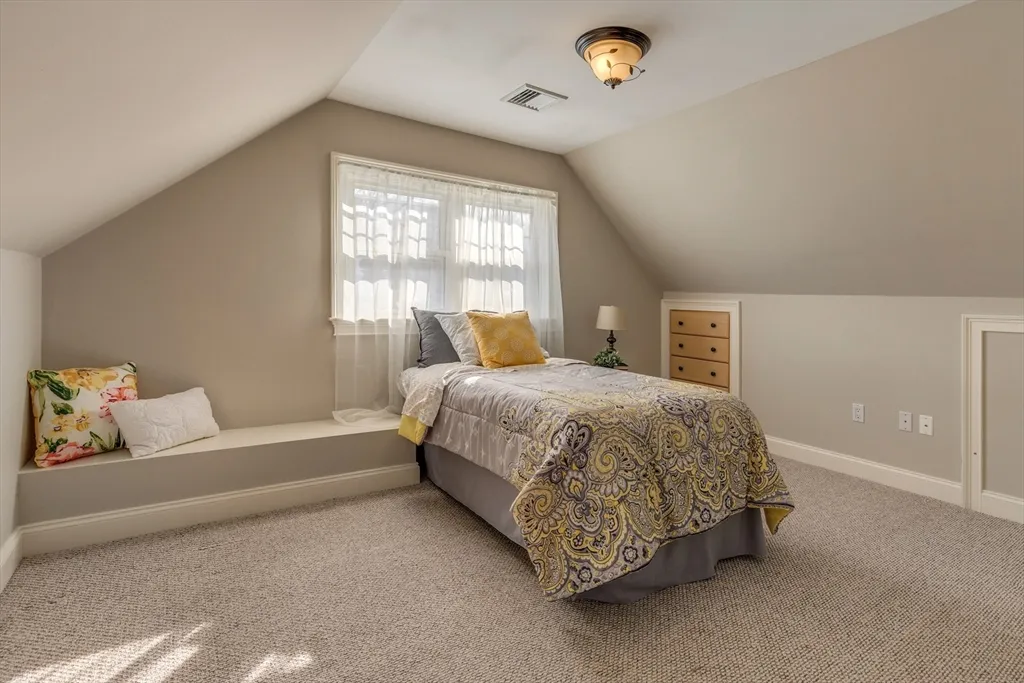 2 Melvin St, Wakefield