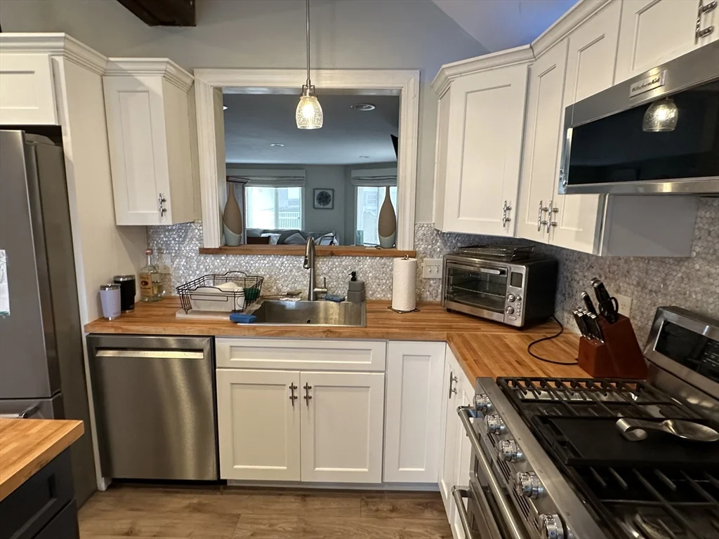 99 Bay Avenue (Weekly Summer Rent, Green Harbor