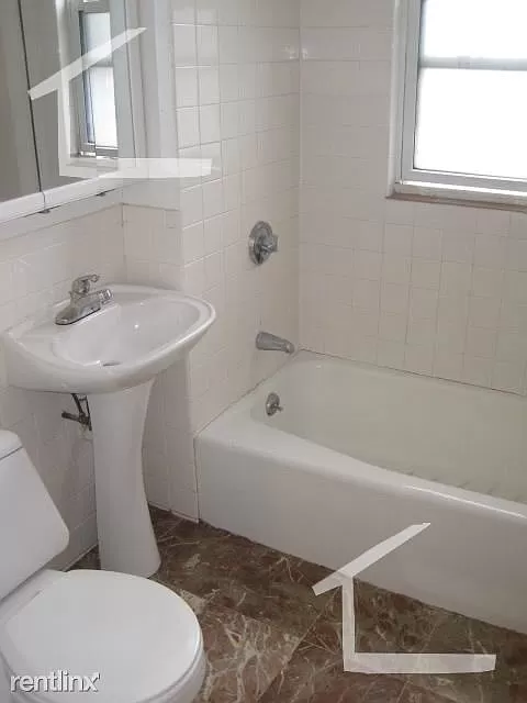 1 bed, 1 bath apartment for rent at 15 Scottfield Rd Unit 7, Brighton — photo 3 of 4
