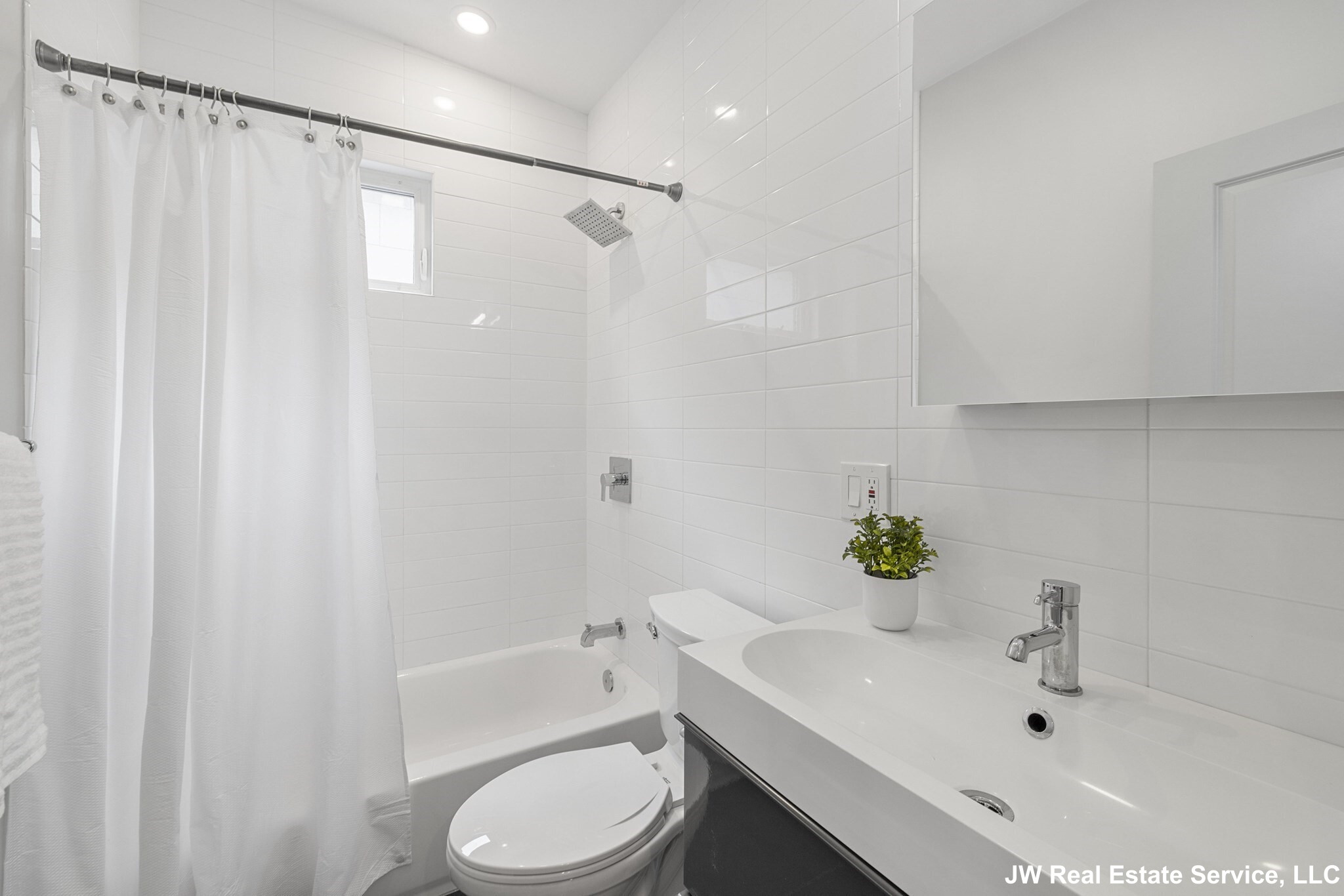 338 Hurley St, East Cambridge