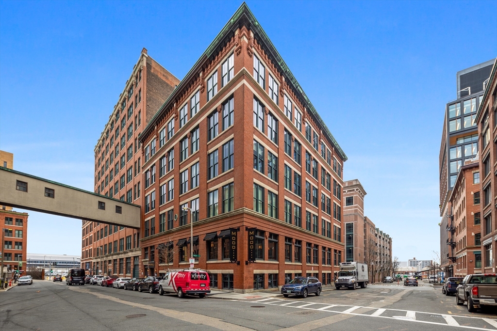 49 Melcher, South Boston