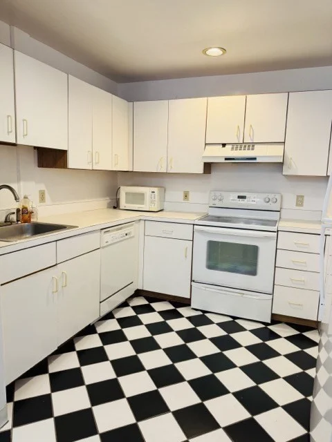 10 Weston St, Quincy