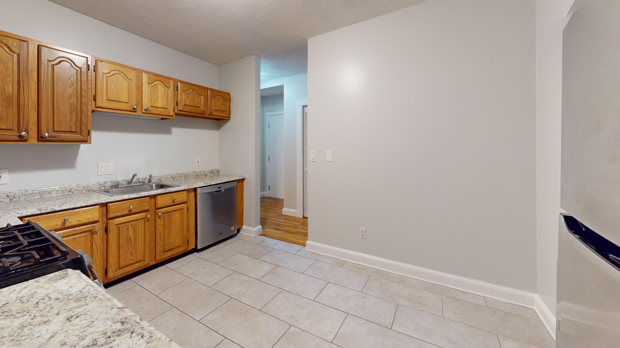 5 Stafford St, Roxbury