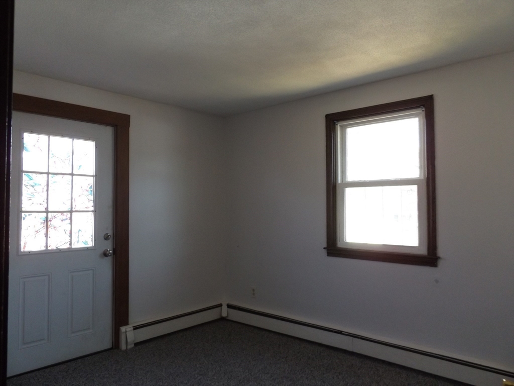 28 Greenwich St, Attleboro