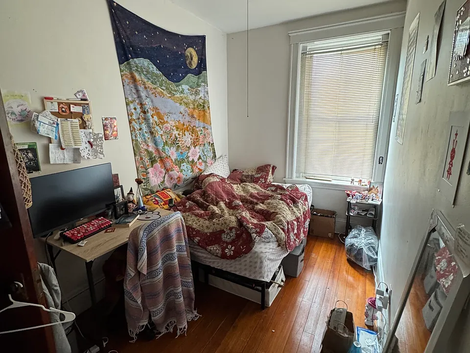 1681 Beacon St, Aspinwall Hill