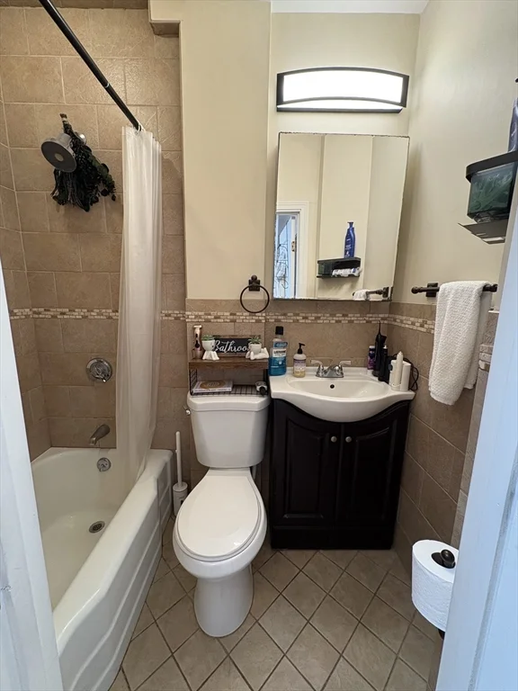 32 Greenwich Park, South End