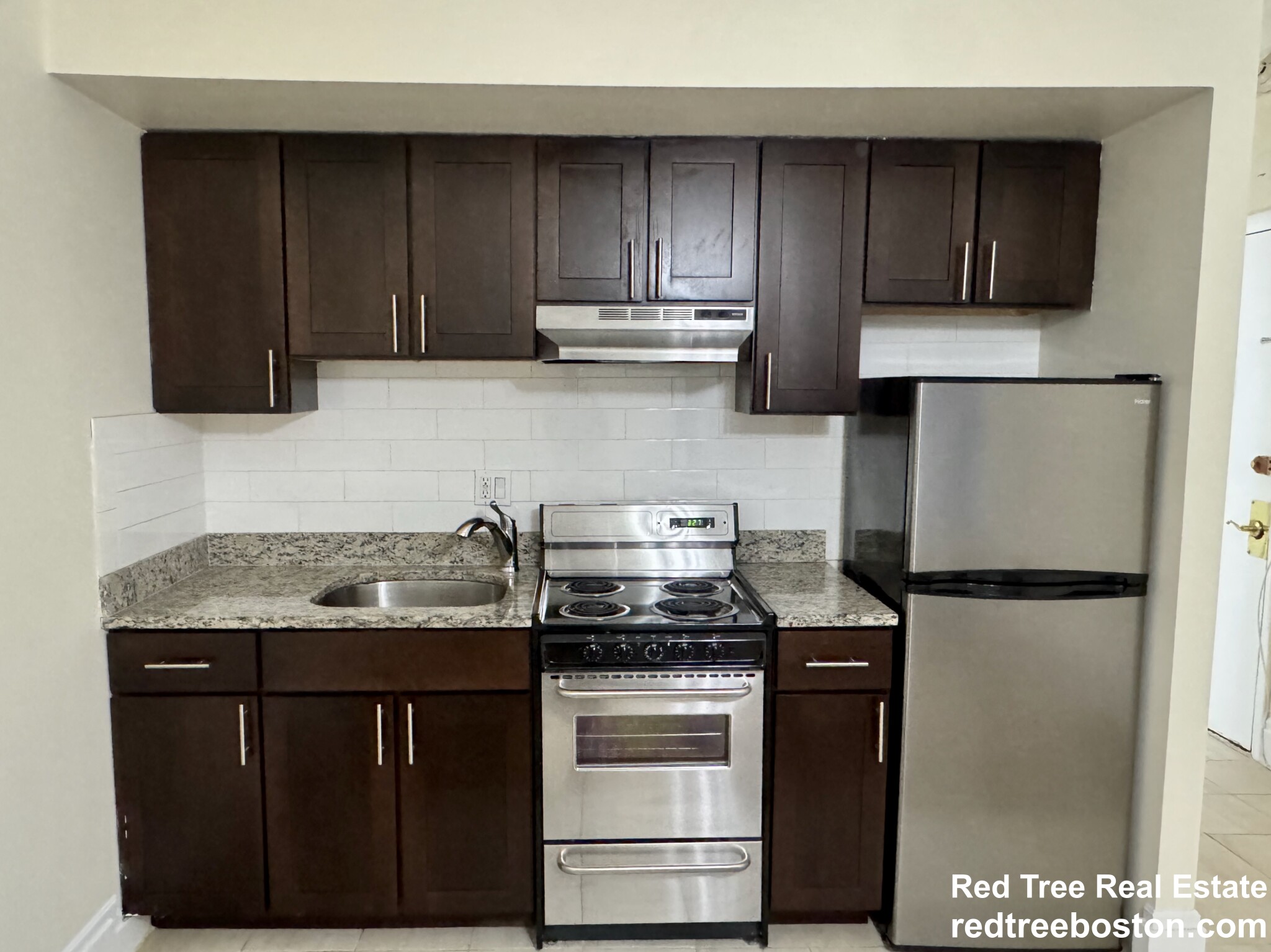 62 Boylston St, Midtown